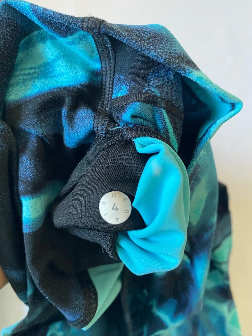 Lululemon Teal & Navy Marble Workout Leggings - Size 4 - Picture 3 of 7